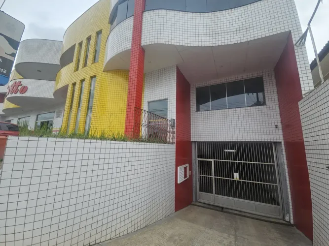 Megaloja BTS em Campo Largo: Visibilidade, Estrutura e Localização Estratégica para Grande