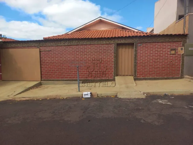 Casa com 4 dormitórios à venda, 200 m² por R$ 330.000 - Centro - Cambara/PR