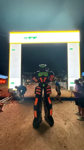 Robô de led robozao