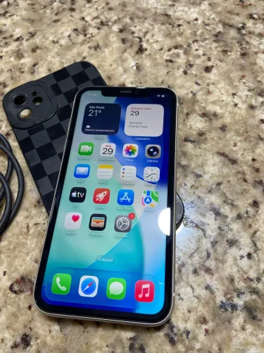 iPhone 11 64 GB