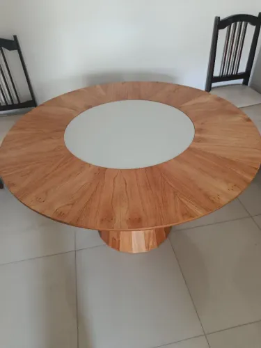 Mesa com vidro giratória allure