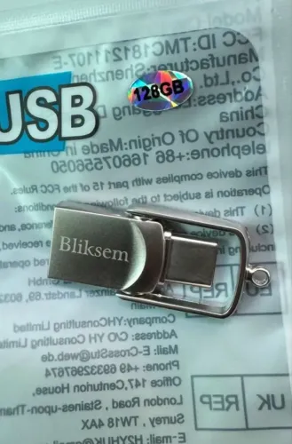 Pendrive de dupla saída. Tipo C. USB normal