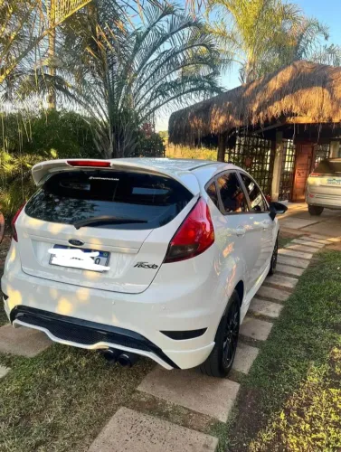 Ford Fiesta Titanium 1.6 16V Flex Mec. 2015