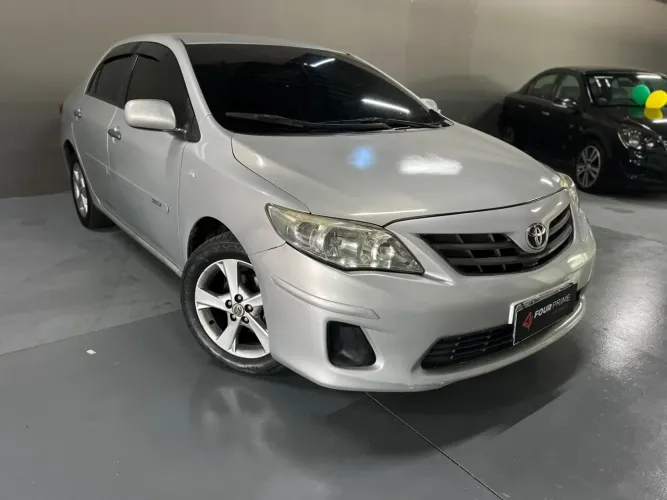 Toyota Corolla GLI 1.8 Flex 16V Aut. 2013