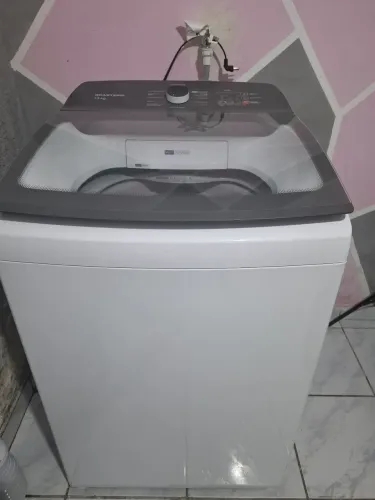 Vende-se máquina de lavar sem nenhum defeito aceito cartão entra em contato * 