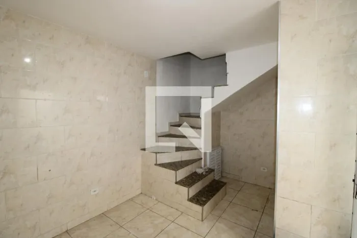 Casa à Venda - Vila Carmosina, 5 Quartos, 210 m2