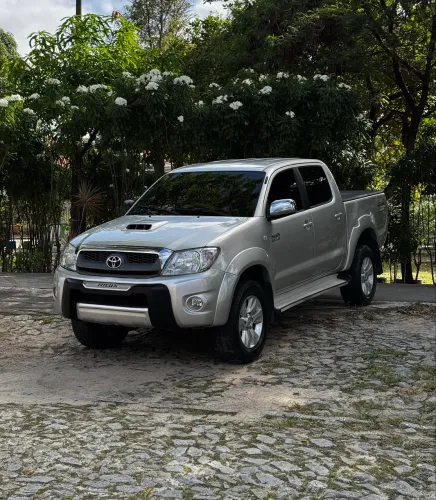 Toyota Hilux CD SRV D4-d 4X4 3.0 TDI Diesel AUT 2007