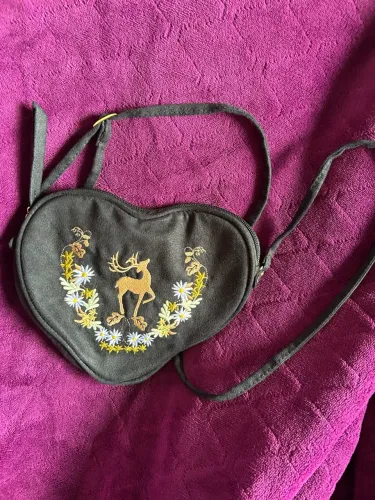 Bolsa de coração com cervos para oktoberfest