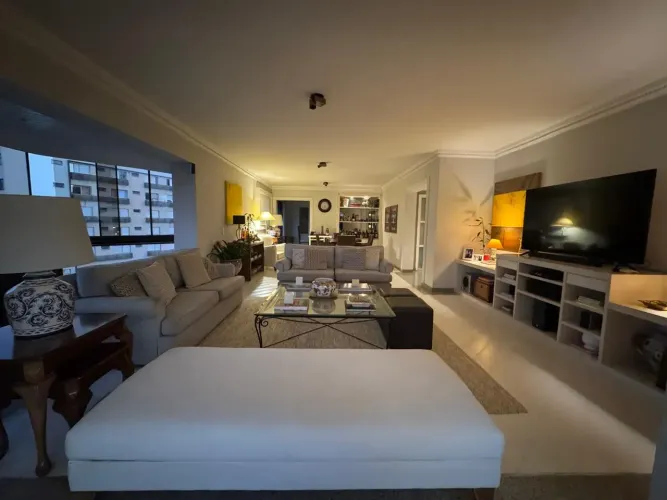Imóvel para venda tem 300 metros quadrados com 4 quartos em Real Parque - São Paulo - SP