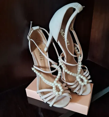 Sandália Schutz Mahogany Rose (Salto Alto)