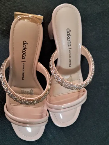 Sandália Dakota salto 6cm cor nude
