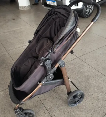 Carrinho de bebê 3 x1