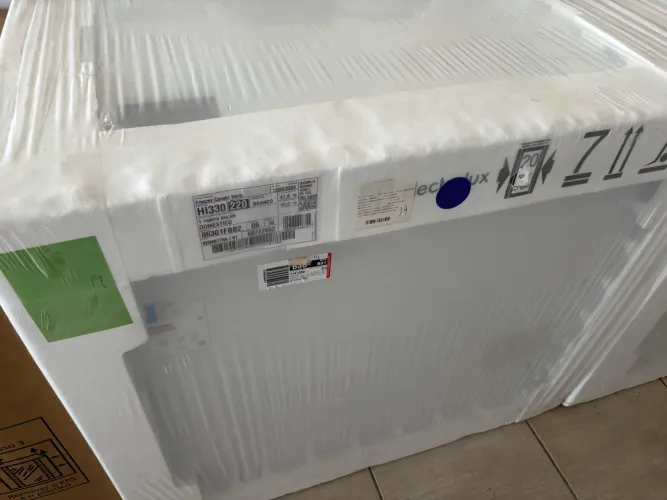 Freezer Electrolux 315L inverter novo na caixa