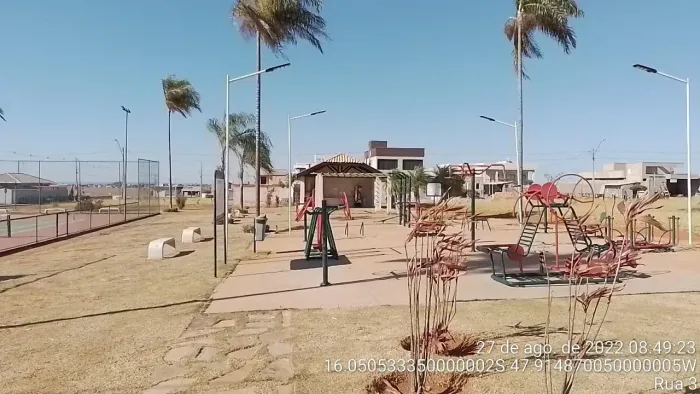 Excelente lote no Villa Suiça