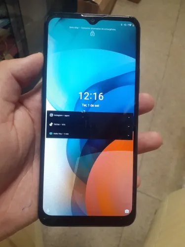 Motorola moto E7