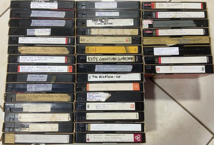 Lote 40 fitas VHS gravação tv para decoração artesanato ou coleção
