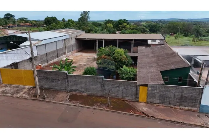 Galpão Industrial à Venda em Araras, SP com 1.290Metros.