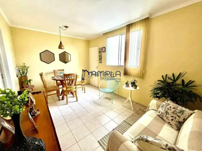 Apartamento com 3 Quartos e 2 banheiros para Alugar, 65 m² por R$ 2.850/Mês