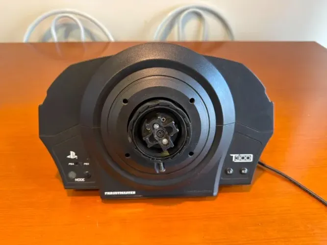 Base servo THRUSTMASTER T300