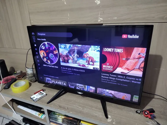 Tv smart vários aplicativos , preço baixo