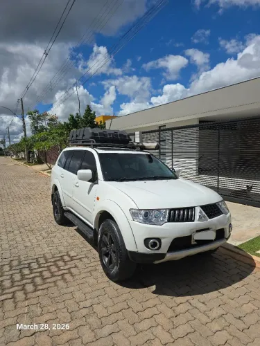Mitsubishi Pajero Dakar 3.2 4X4 T.i. Dies. 5P Aut. 2013