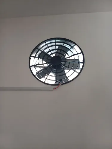 Exaustor 40 cm Ventisol semi novo.