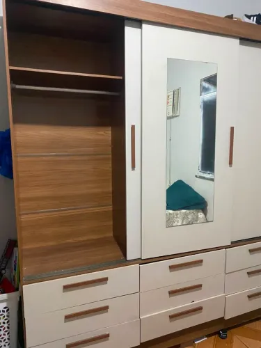 Vendo Guarda Roupa
