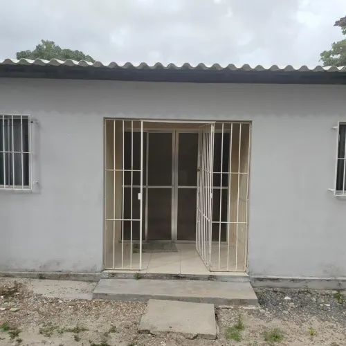 Casa à Venda em Prazeres