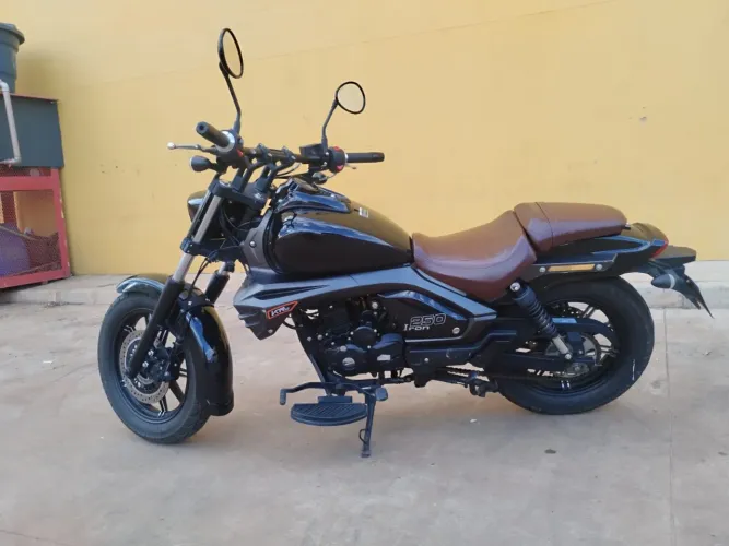 Vende-se moto iron 250