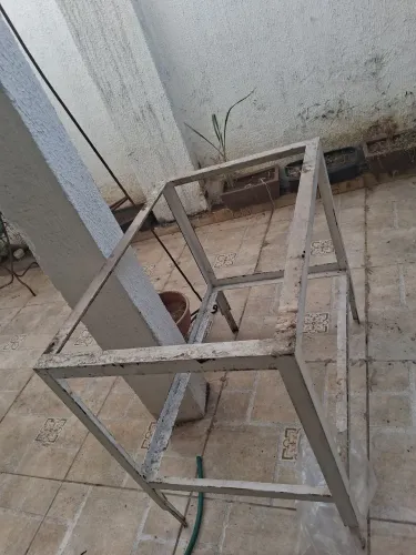 Armação de ferro para mesa