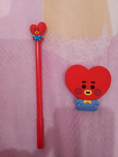CANETA COM BORRACHA E HOLDER CASE DO TATA.