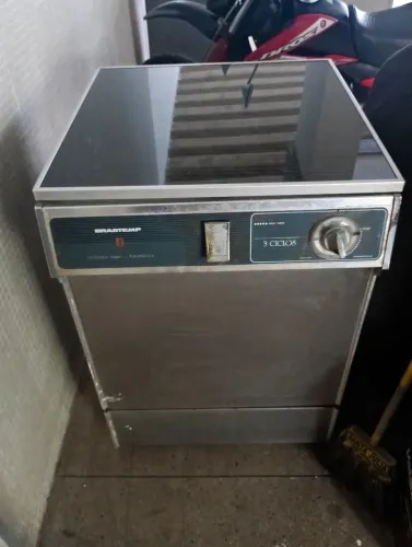 Máquina de lavar louça Brastemp modelo antigo mais funcionando