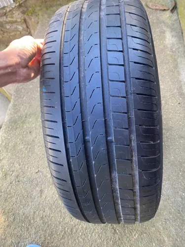 Vendo jogo de rodas com pneus aro 16BMW 225/55