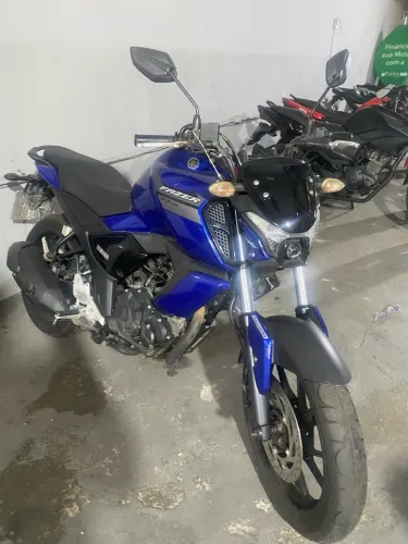Yamaha FZ15 2023 shalom veículos