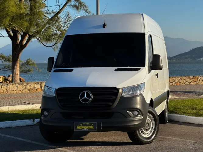 Mercedes-Benz Sprinter 314 Furgão Curto T.b. 2.2 Diesel 2021