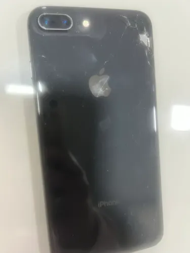 iPhone 8 Plus