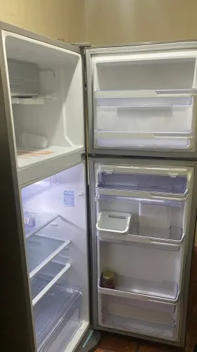 Vendo geladeira 1.000,00