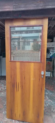 Portas de madeira e vidro, usadas excelente estado de conservação