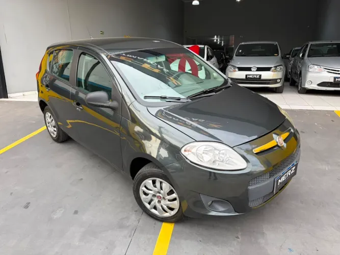 Fiat Palio Attractive 1.0 EVO Fire Flex 8V 5P 2013