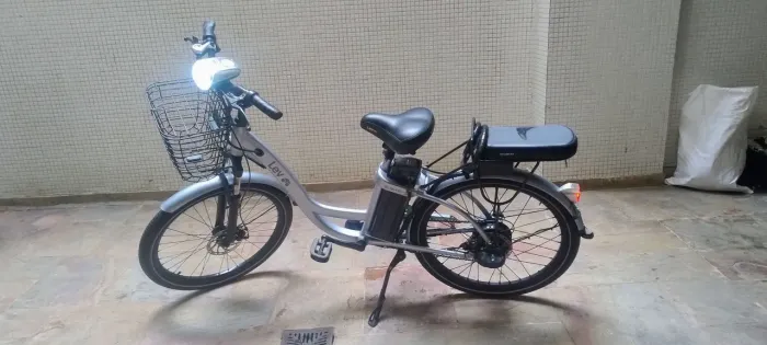 BICICLETA ELÉTRICA. Aceito troca.