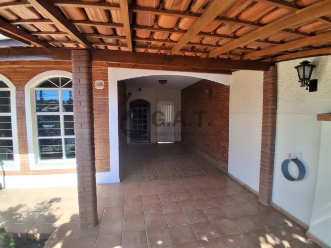 Casa à venda em Sorocaba-SP, Jardim Santa Rosalia, 4 quartos, 1 suíte, 2 salas, 2 banheiro