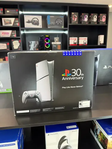 ? PlayStation 5 Slim Digital 30th Anniversary Edition 1TB - Edição Limitada Rara