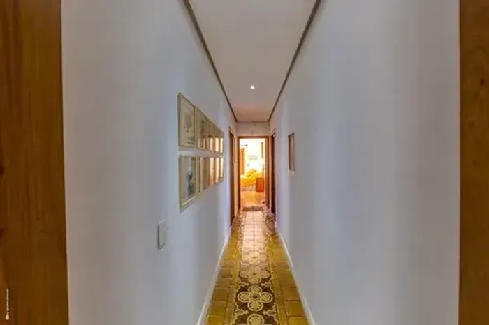 Casa para venda em Centro com 5 quartos, sendo 2 suítes, 505m²