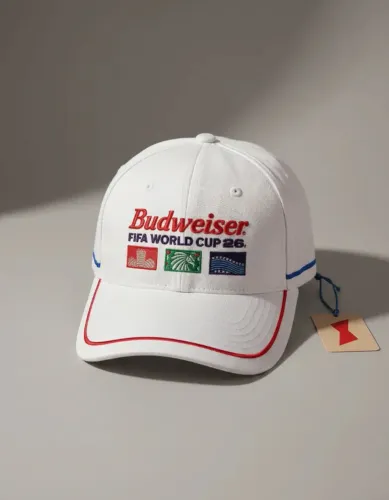 Boné Budweiser Oficial Copa Do Mundo Fifa 26 Branco Aba Curva