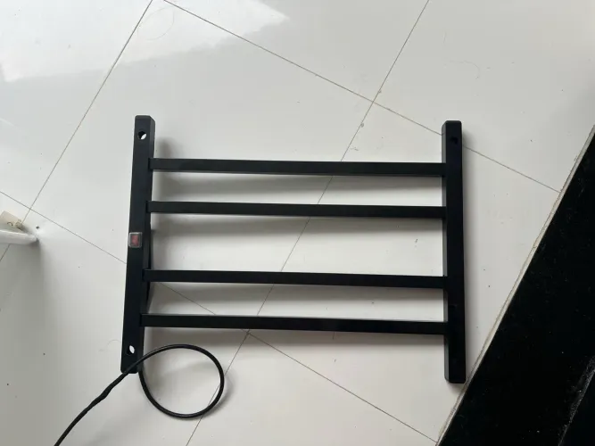 Toalheiro Térmico 220V