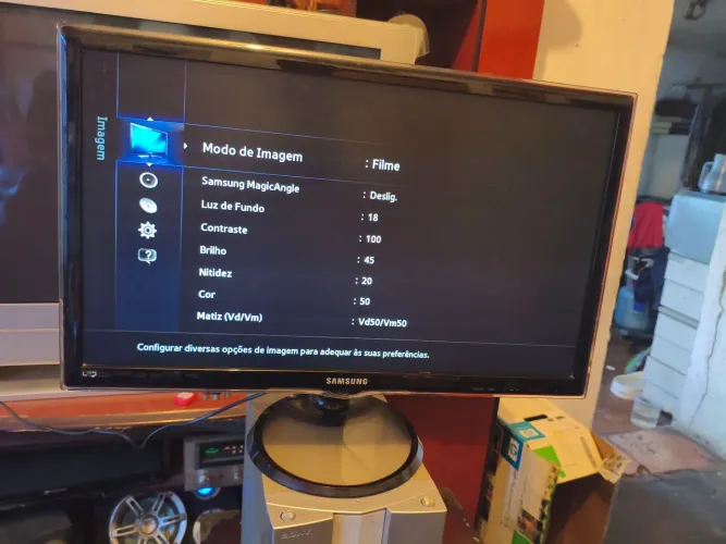 Tv Samsung 27" polegadas FULL HD - com controle