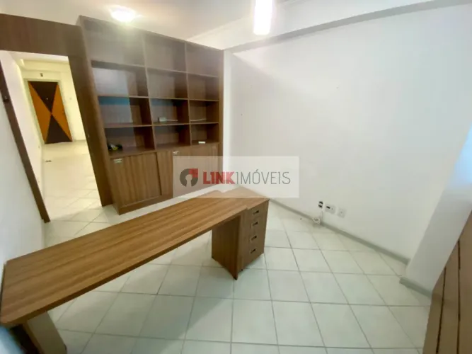 Sala comercial de 35m² no Centro de Vila Velha - Locação por R$1.300