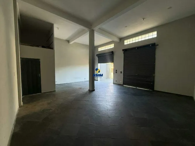 LOJA COMERCIAL DE 100m² À VENDA NO BAIRRO VALE DAS AMENDOEIRAS
