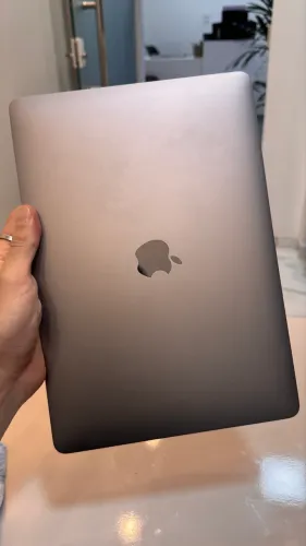Macbook air M1