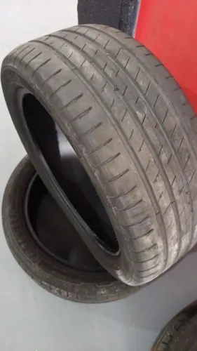 Pneus aro 19 ( 235 / 45 / 19 ) Goodyear